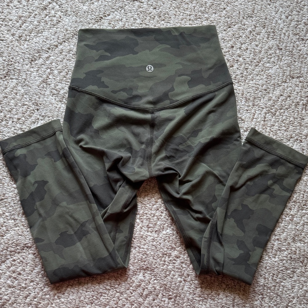 lululemon athletica Camouflage Leggings - Olive Green